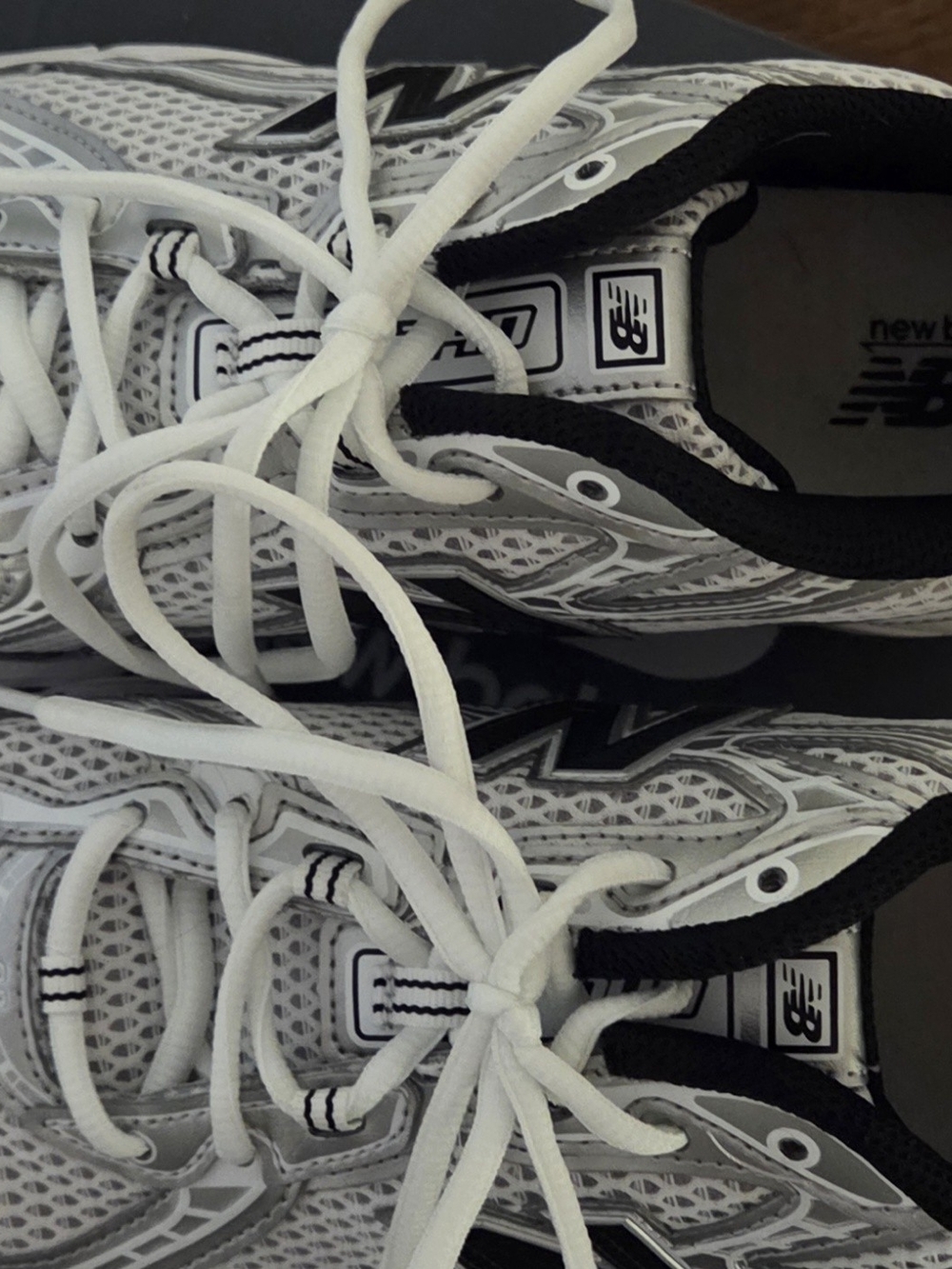 New Balance White Grey Men's Athletic Shoes - Picture 6 of 6